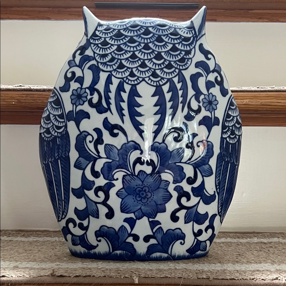 Blue and White Ceramic Owl Figurine - Picture 2 of 2